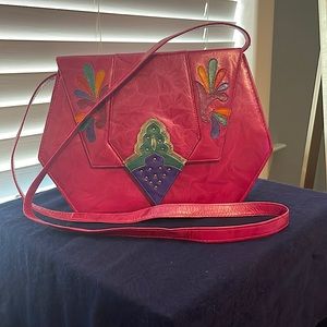 Cool vintage leather purse!